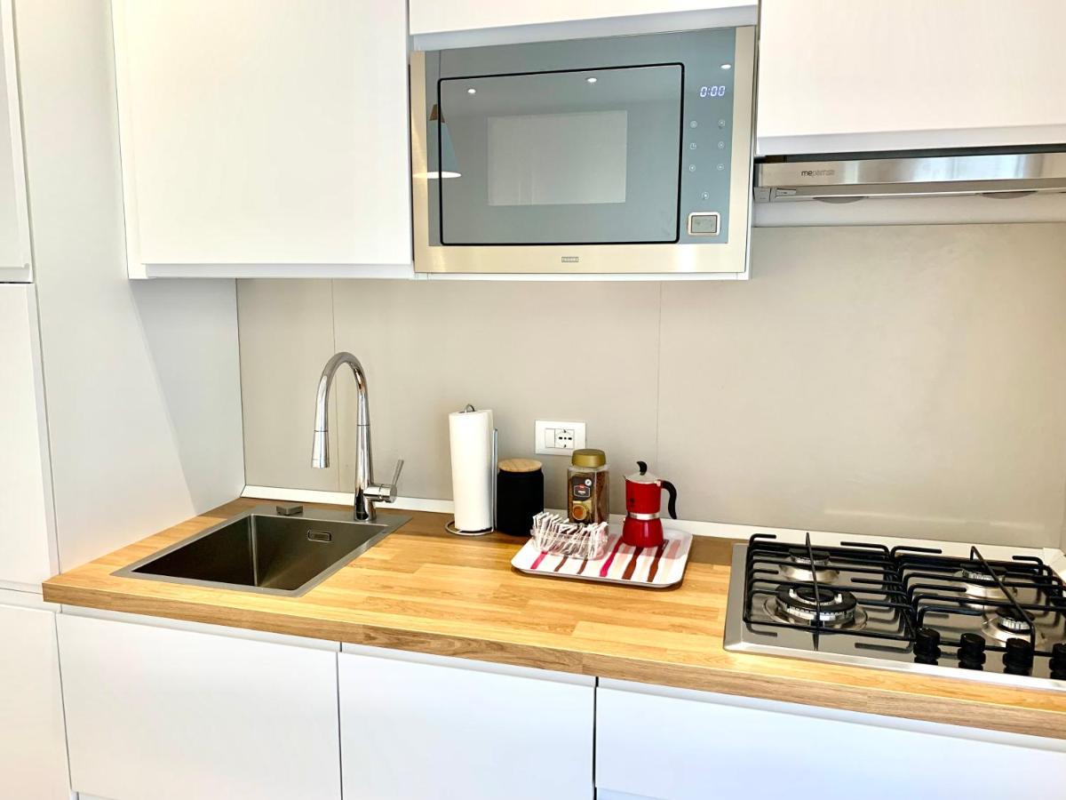 Suite Claudia Sirmione Exterior foto